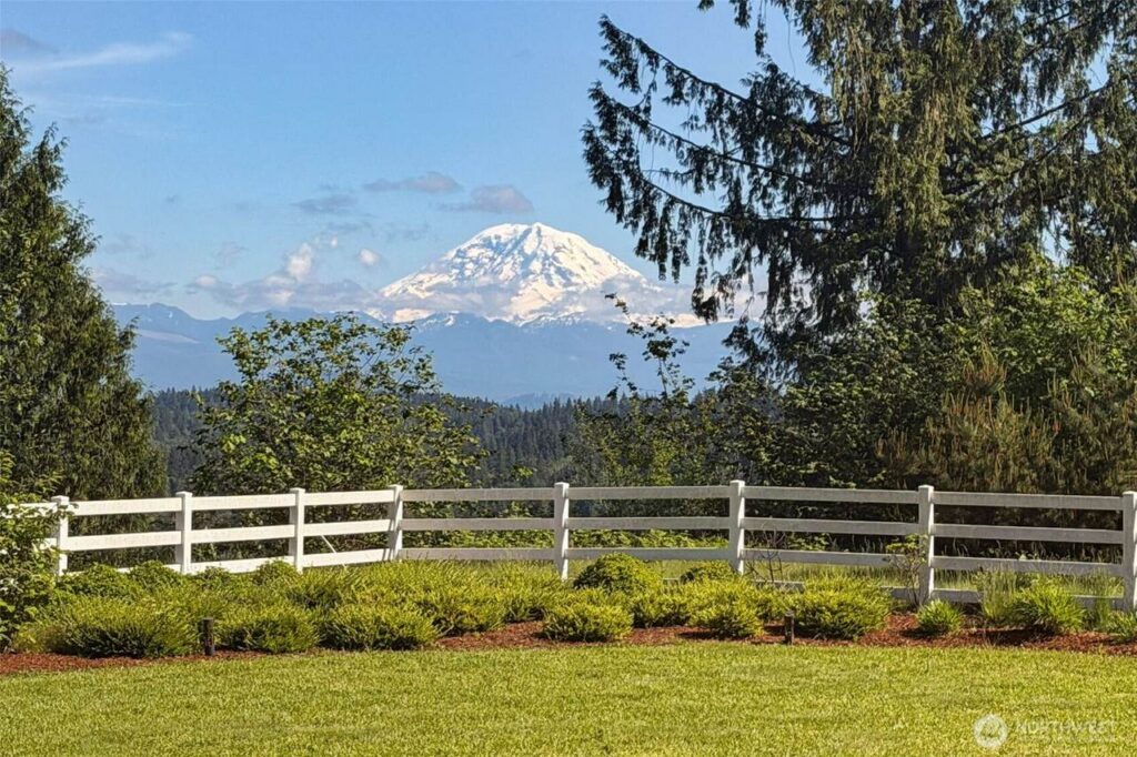 Custom Farmhouse in Auburn WA with Mt. Rainier Views