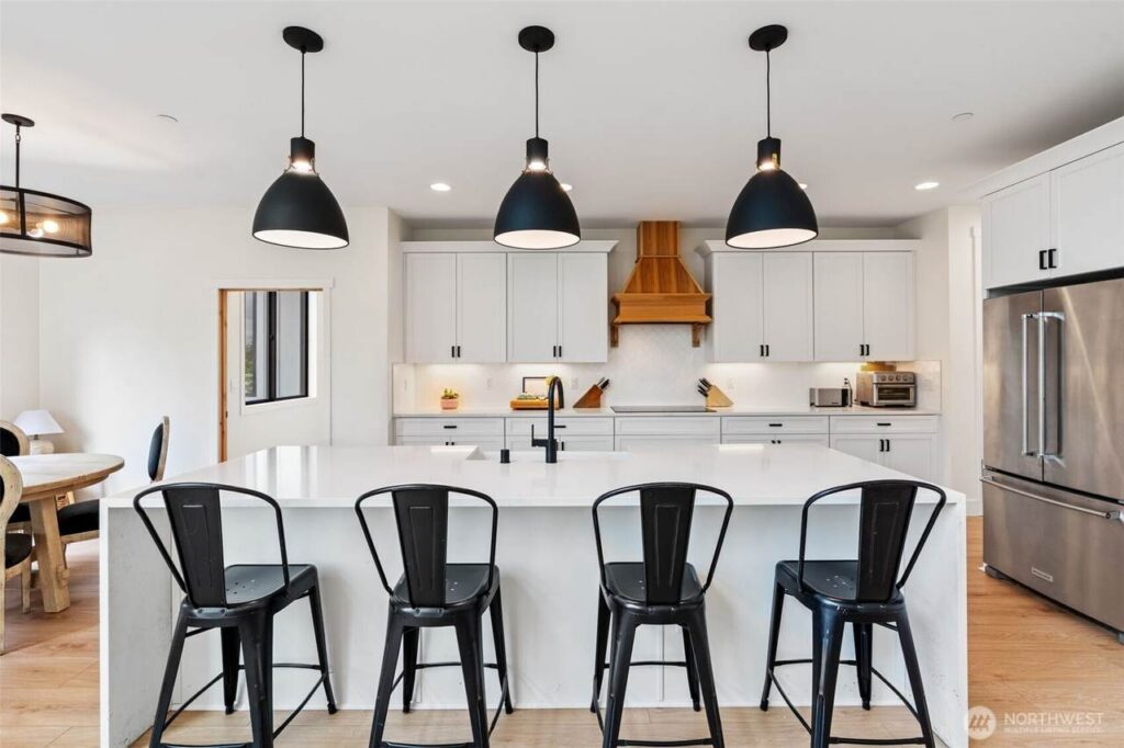 Custom Farmhouse in Auburn WA with Mt. Rainier Views